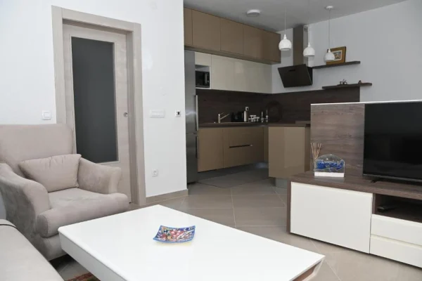 one bedroom apartment zefir near stikovica beach 024